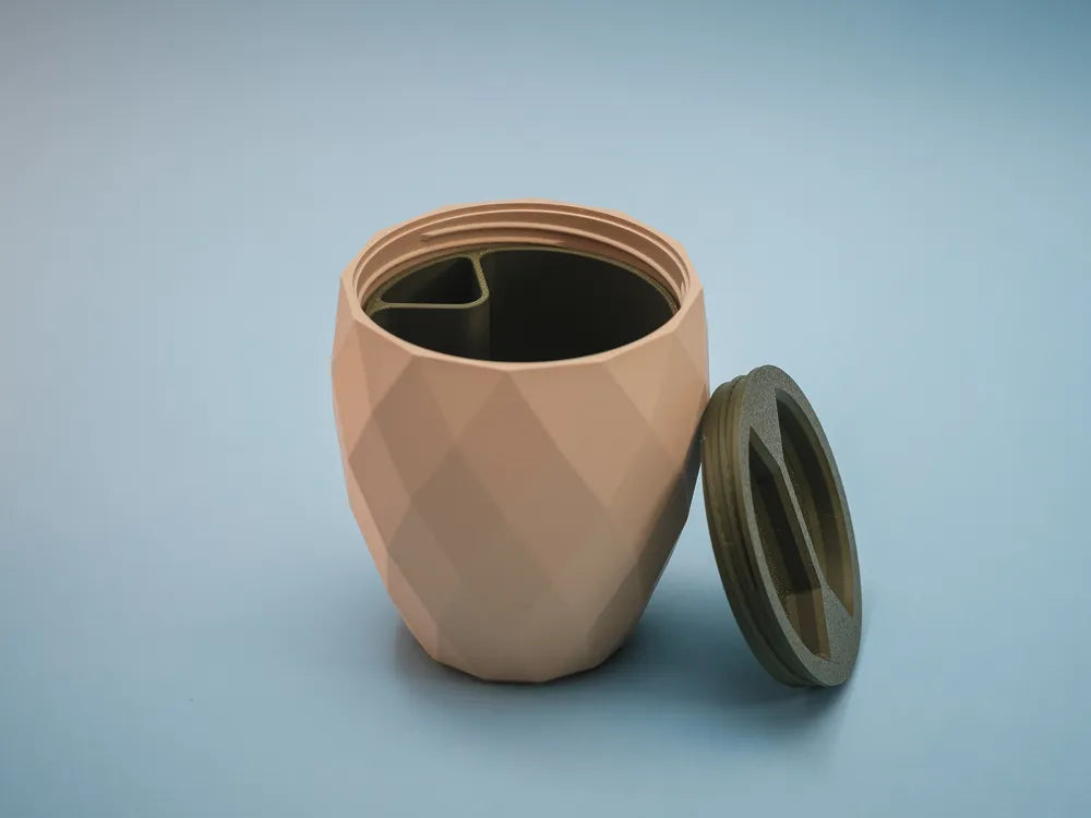 Geometric Snack Container with Shell Compartment