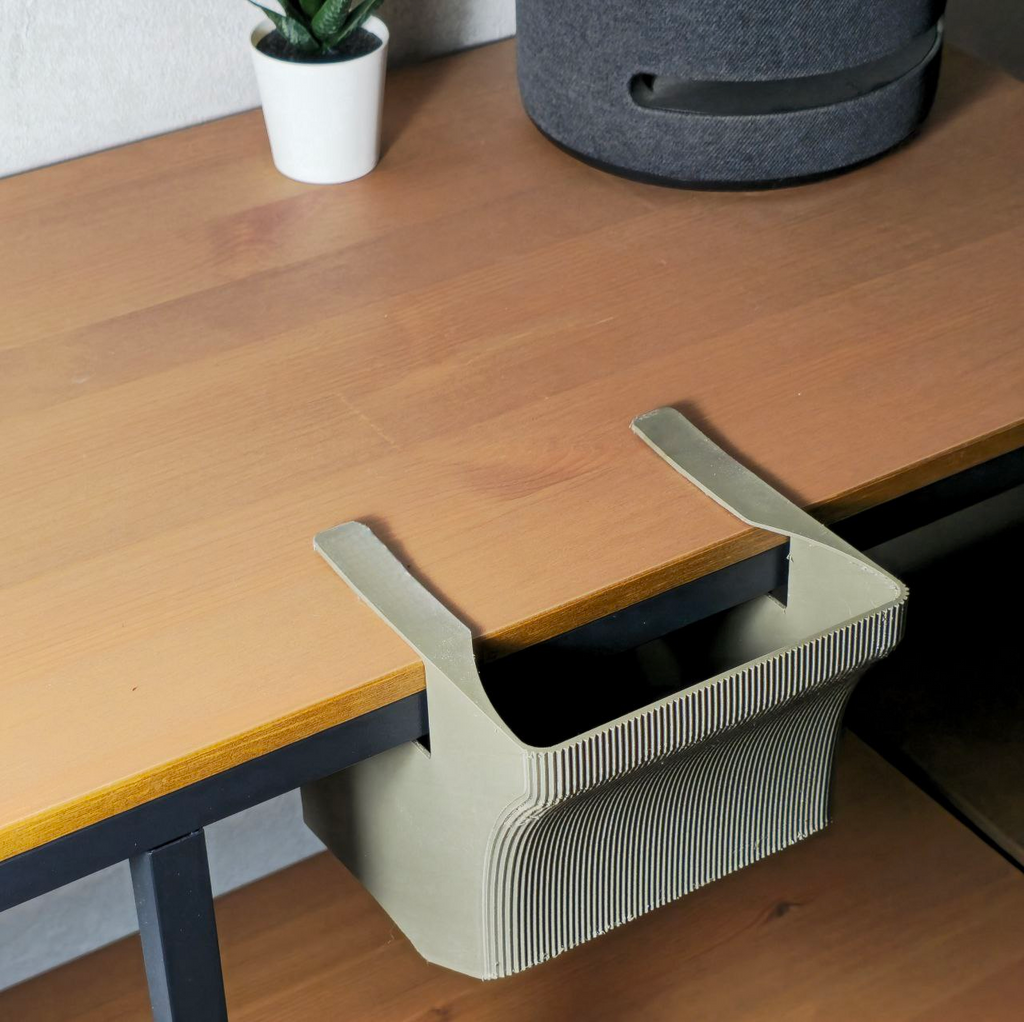 3D Printed Desk Trash Bin – Minimal Clip-On Organizer